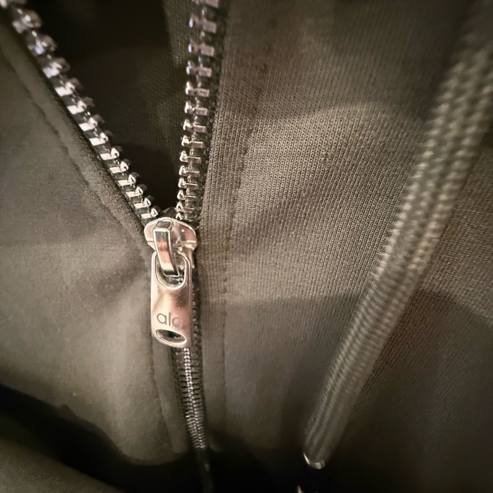 ALO Yoga Sage Green Zip-Up Hoodie - Picture 4 of 5